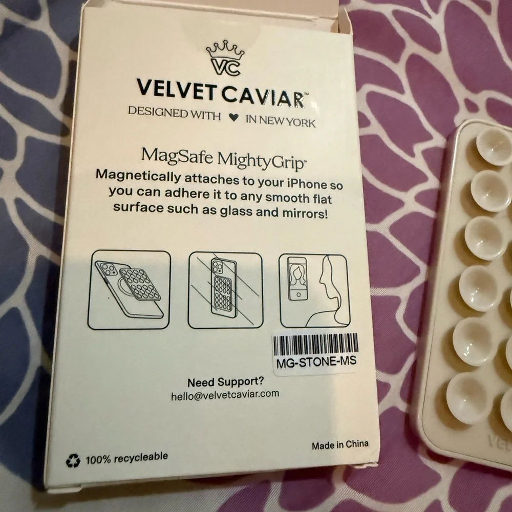Velvet Caviar MagSafe MightyGrip (Sand Stone)